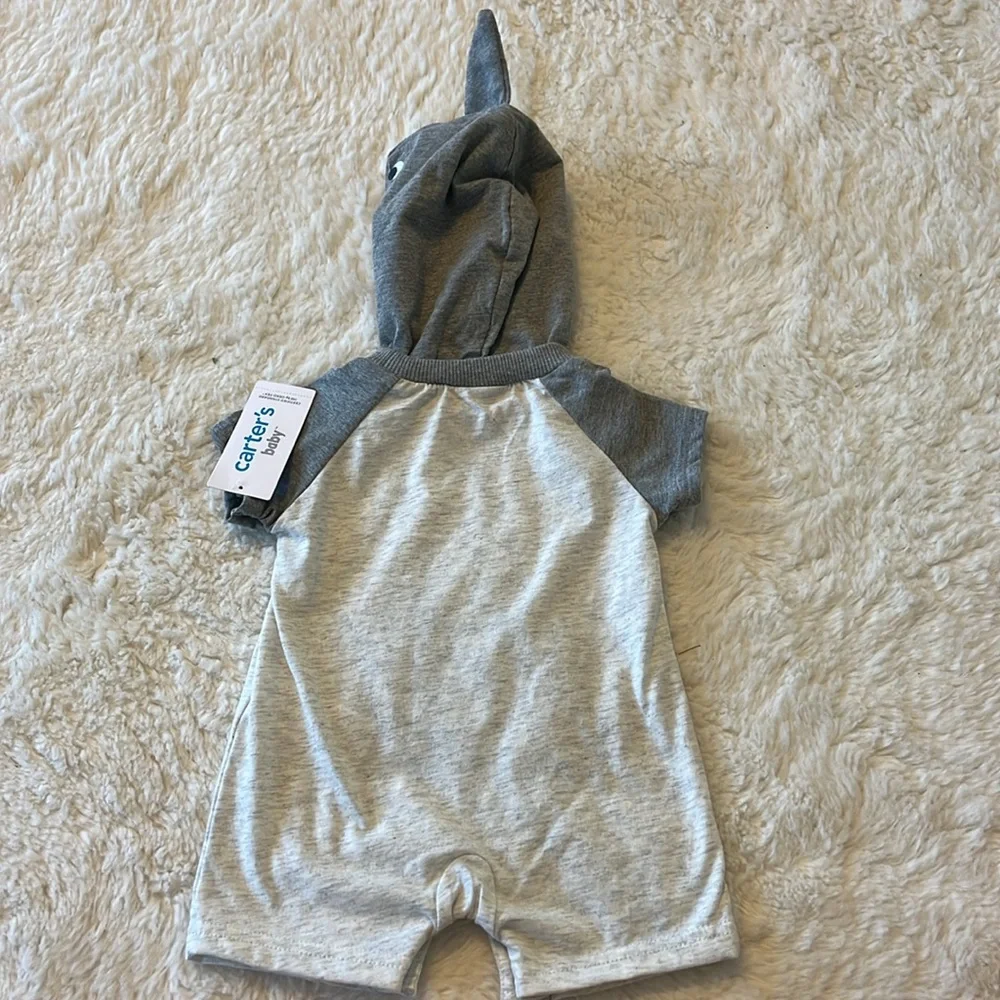 Carters shark onsie - Picture 6 of 7